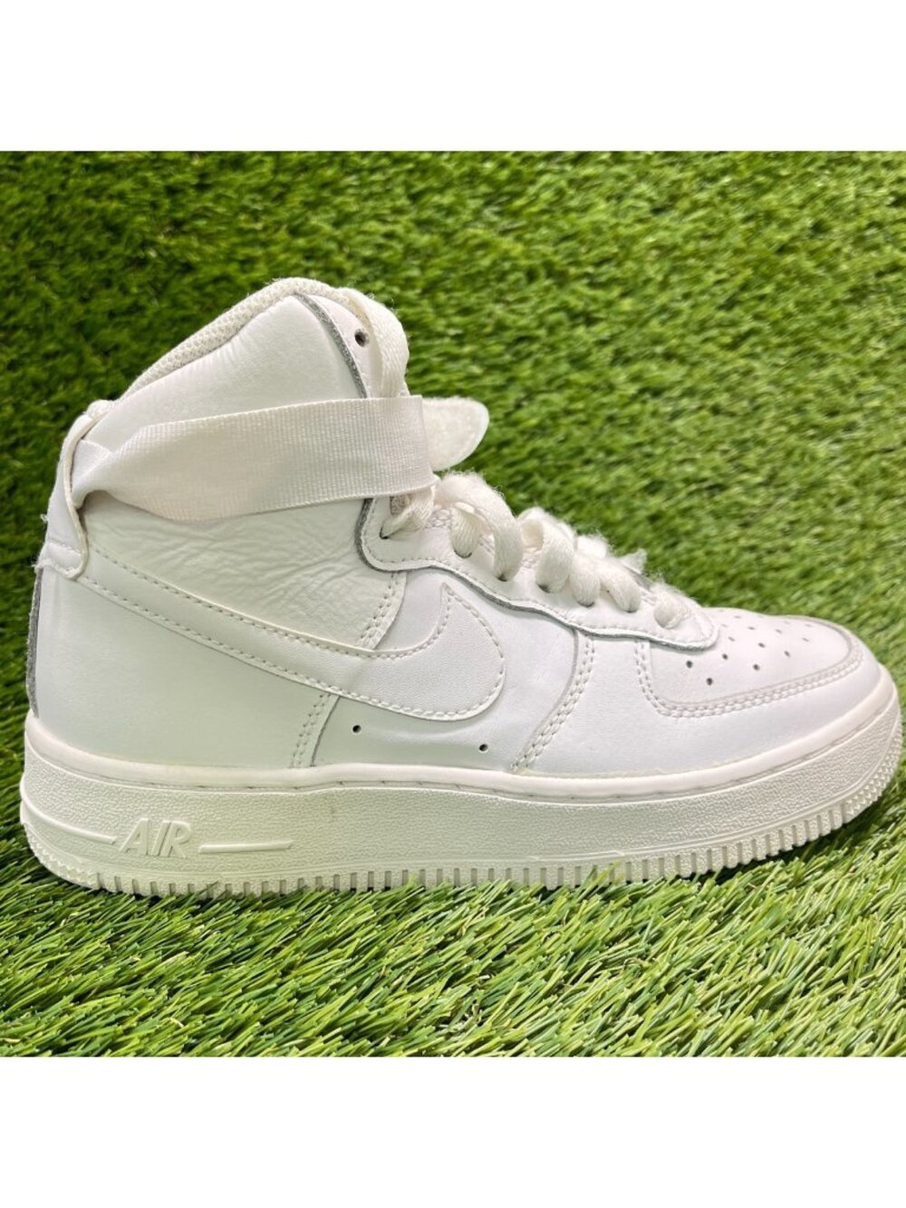 Nike Air Force 1 High LE Boys Size 4.5Y White Athletic Leather Shoes Sneakers